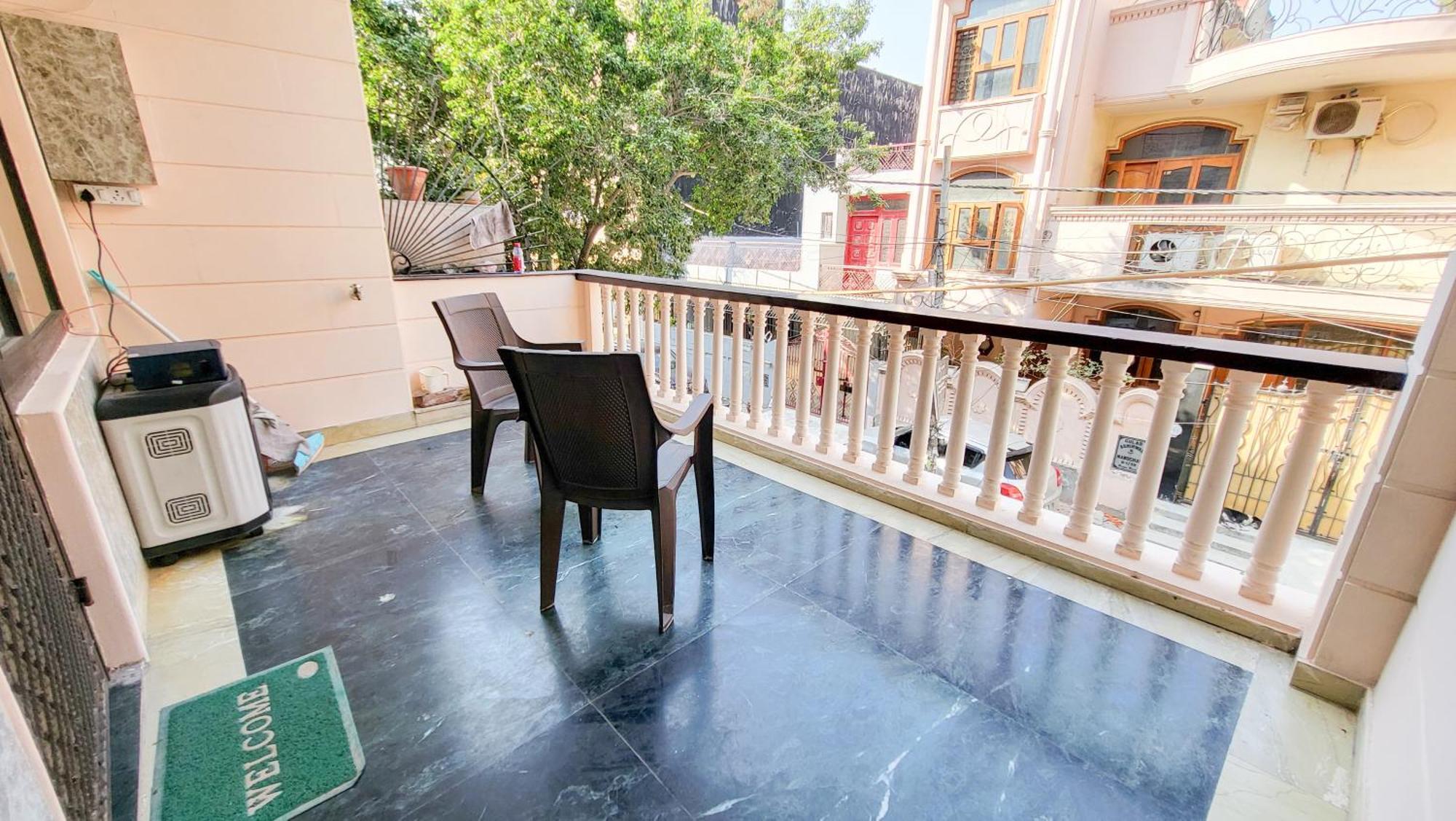 Vacationbuddy 3 Bedroom Paschim Vihar Jwala Heri * New Delhi
