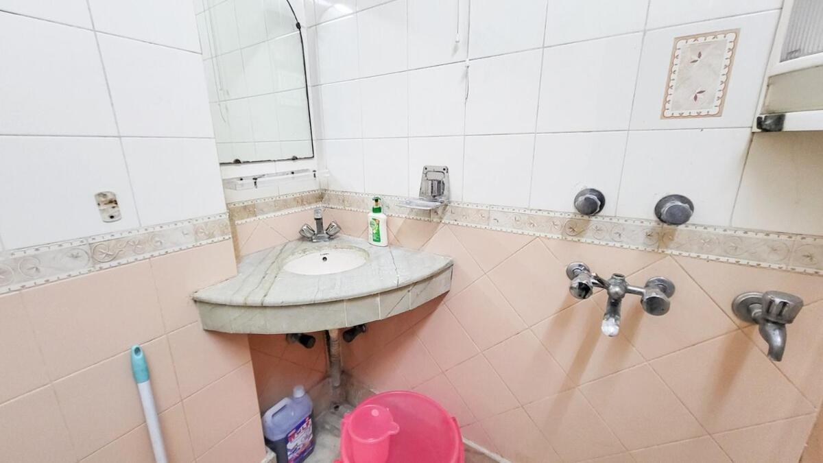 Vacationbuddy 3 Bedroom Paschim Vihar Jwala Heri * New Delhi