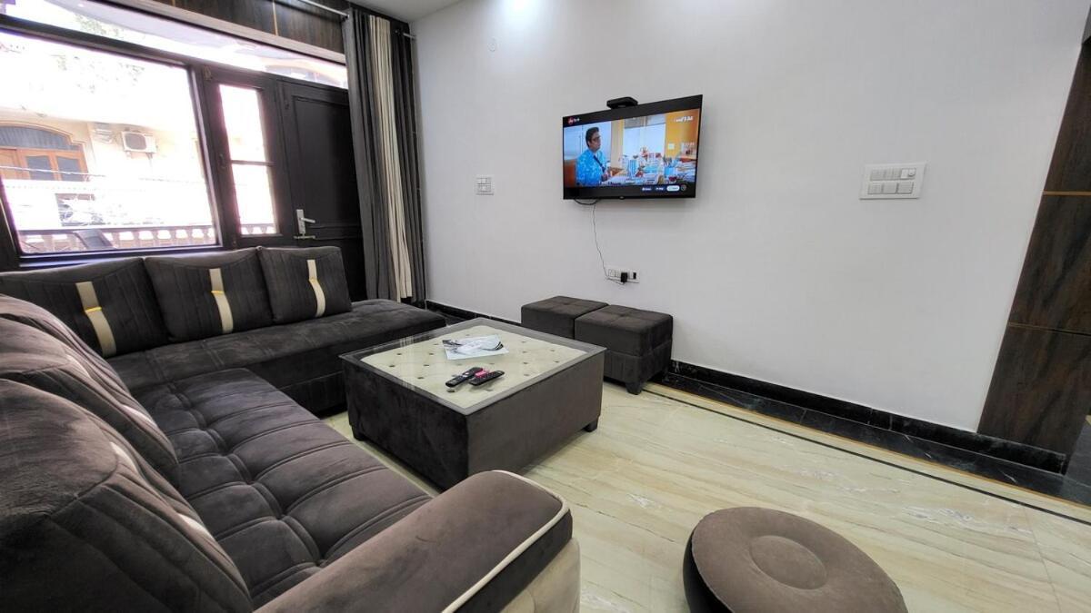 Apartment Vacationbuddy 3 Bedroom Paschim Vihar Jwala Heri *