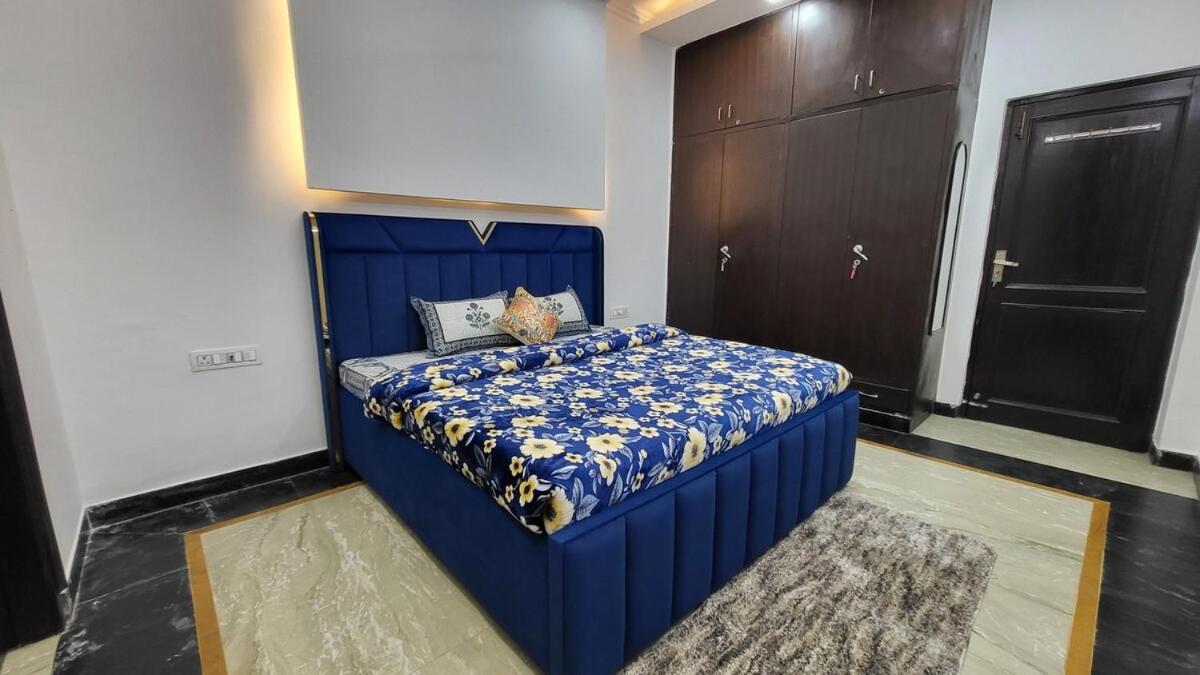 Apartment Vacationbuddy 3 Bedroom Paschim Vihar Jwala Heri New Delhi