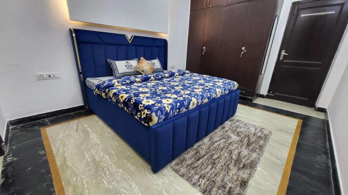 Vacationbuddy 3 Bedroom Paschim Vihar Jwala Heri Apartment