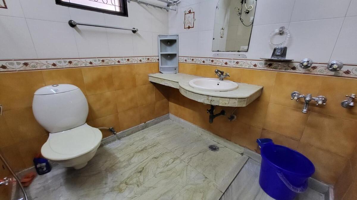 Apartment Vacationbuddy 3 Bedroom Paschim Vihar Jwala Heri New Delhi