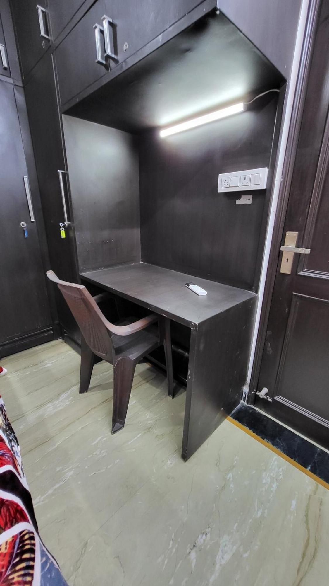 Apartment Vacationbuddy 3 Bedroom Paschim Vihar Jwala Heri New Delhi