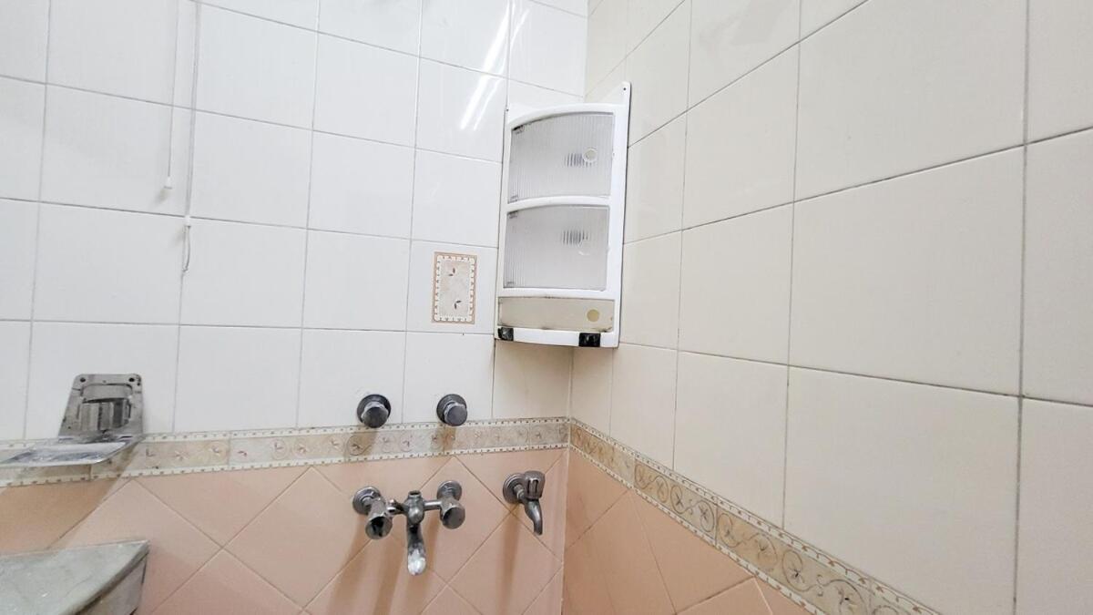 Vacationbuddy 3 Bedroom Paschim Vihar Jwala Heri * New Delhi