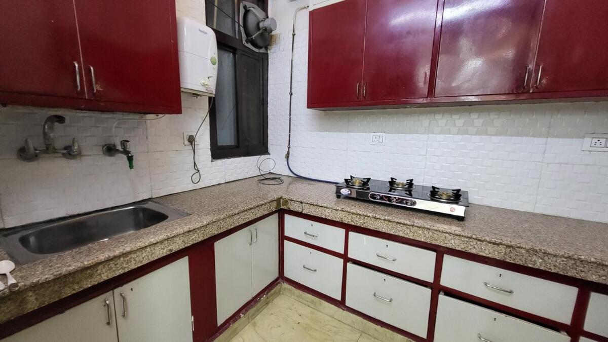 Vacationbuddy 3 Bedroom Paschim Vihar Jwala Heri Apartment
