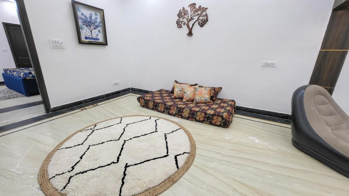 Apartment Vacationbuddy 3 Bedroom Paschim Vihar Jwala Heri